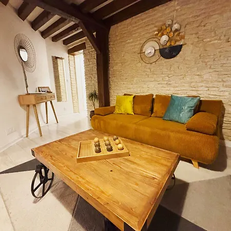 Cosy Zenith Apartment Caen